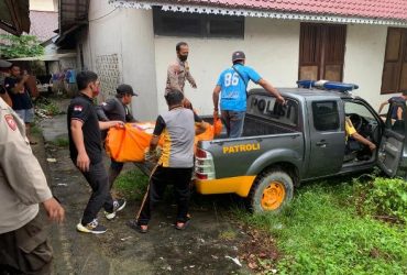 Tukang Pasang Keramik di Ngabang Tewas Tergantung