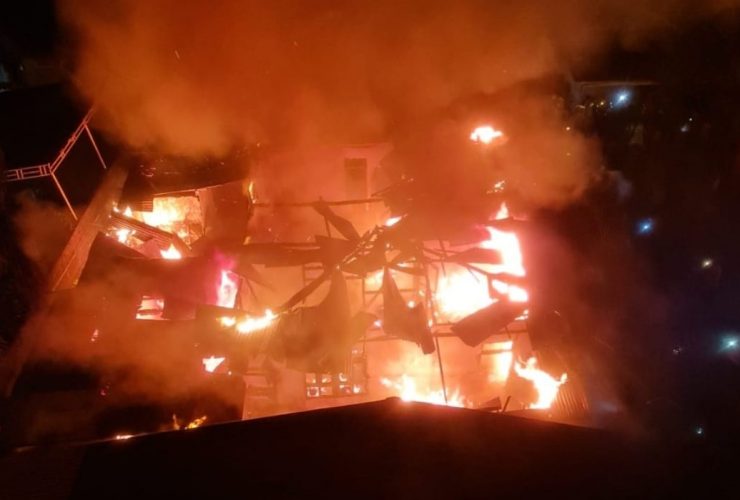 oknum polisi bakar rumah orangtua