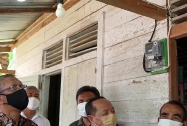 8 Desa di Meliau Kini Sudah Punya Listrik