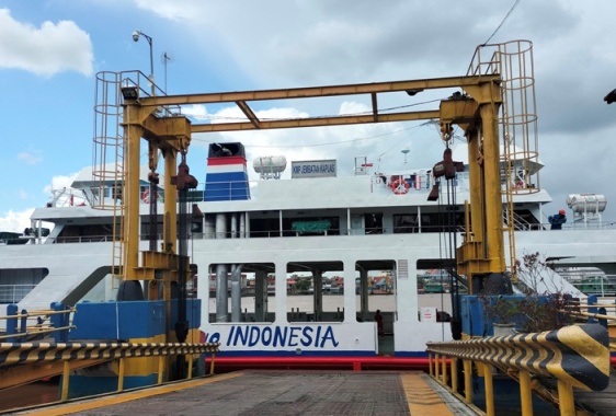 ferry penyeberangan Pontianak