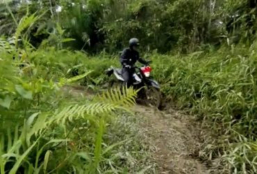 bupati naik motor