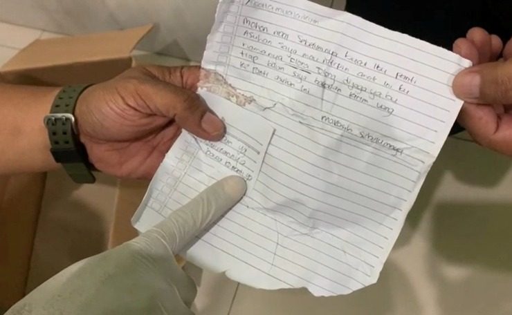 surat wasiat bayi dalam kardus