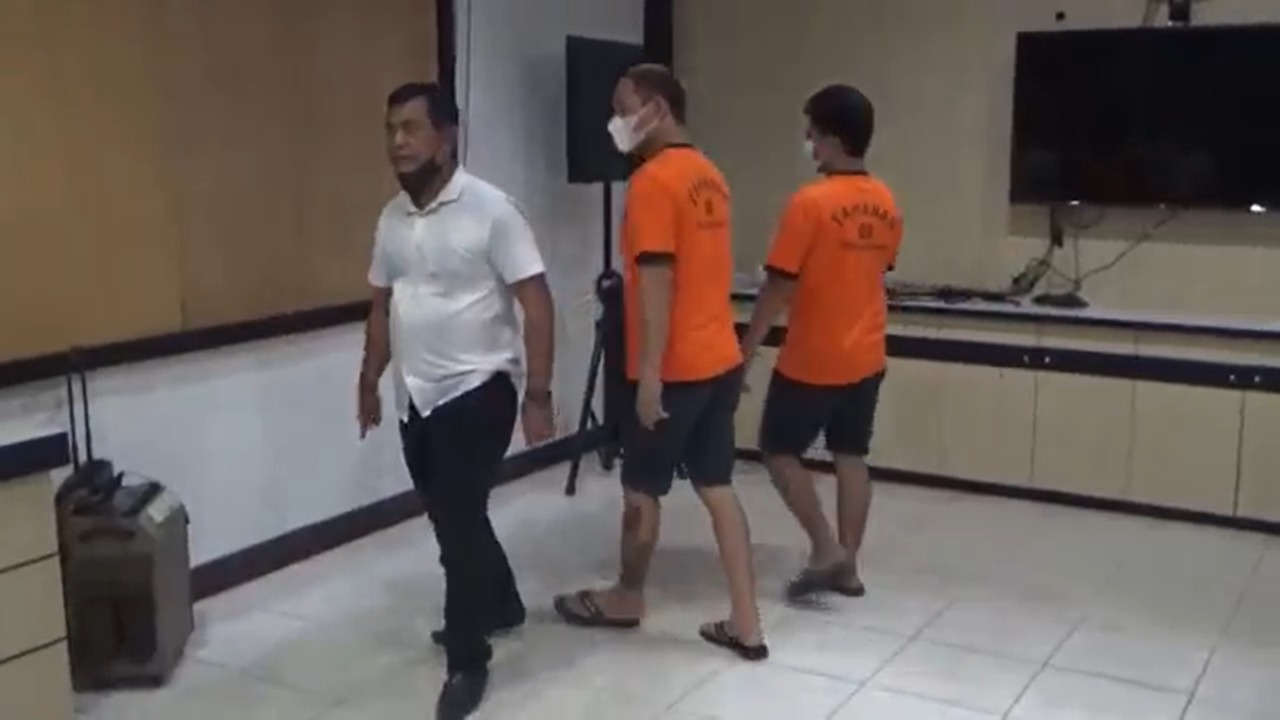 narkoba di parkiran hotel