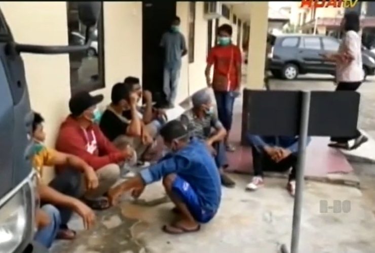 video pekerja ilegal