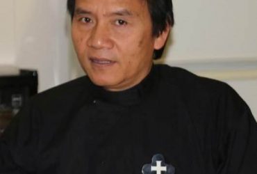 Uskup Sanggau Valentinus