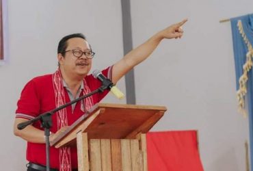 Pembekuan 2 sekolah katolik