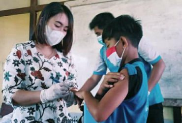 bidan desa pedalaman Kalimantan