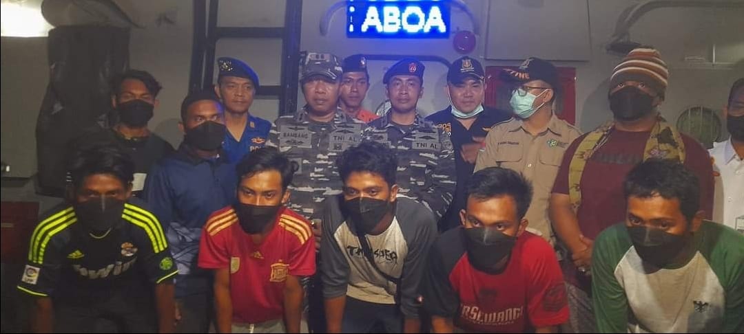 kapal tenggelam di Karimata