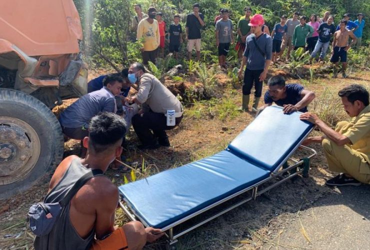 tabrakan di Sanggau pelajar tewas