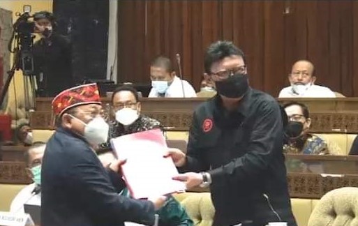 cornelis jadi menteri