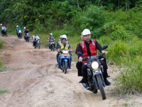 jalan desa di kapuas hulu