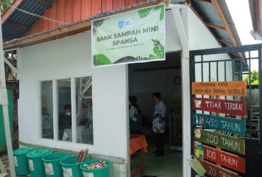 bank sampah di sekolah