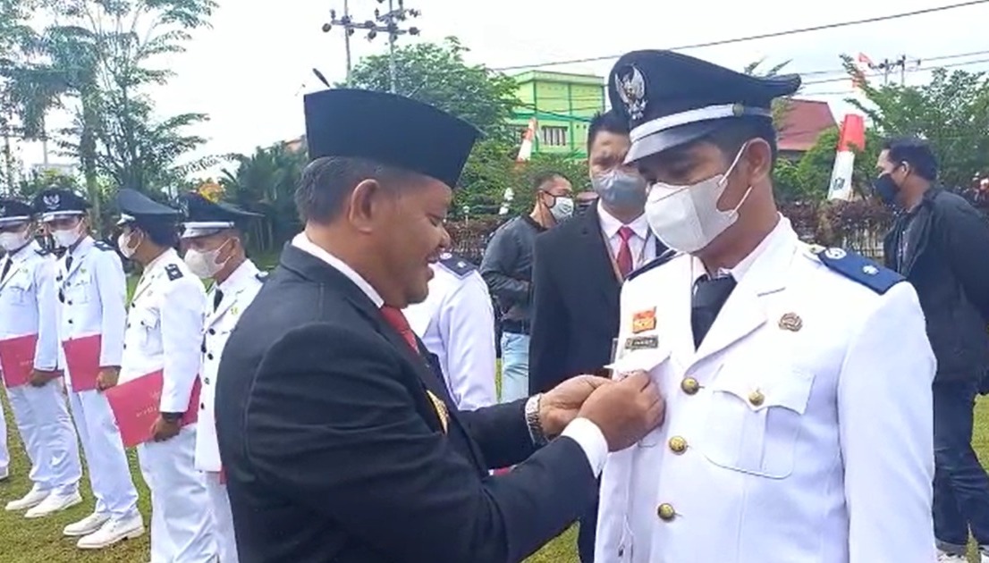 pelantikan kades di Sanggau