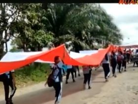 bendera raksasa merah putih