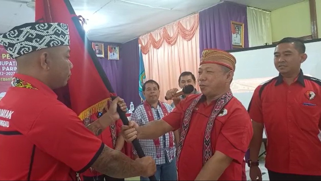 pemuda dayak sanggau