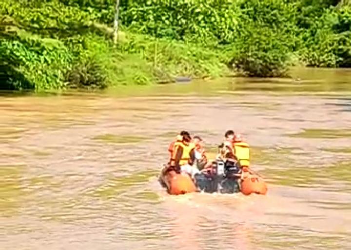 hilang di Sungai Sekayam