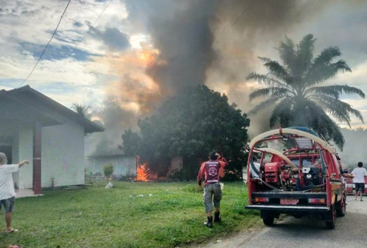 kebakaran di ngabang