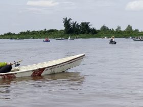 mancing udang Sungai Kapuas