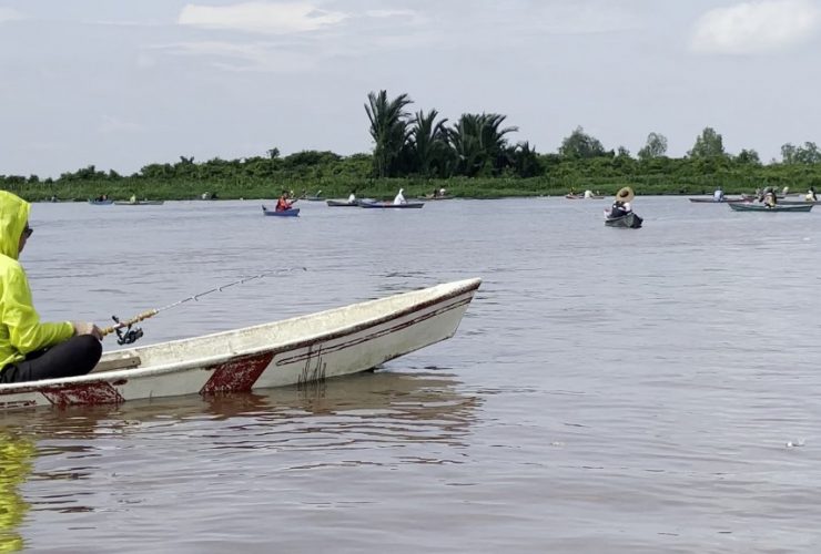 mancing udang Sungai Kapuas