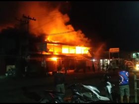 ruko terbakar