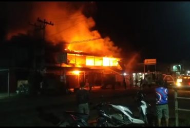 ruko terbakar