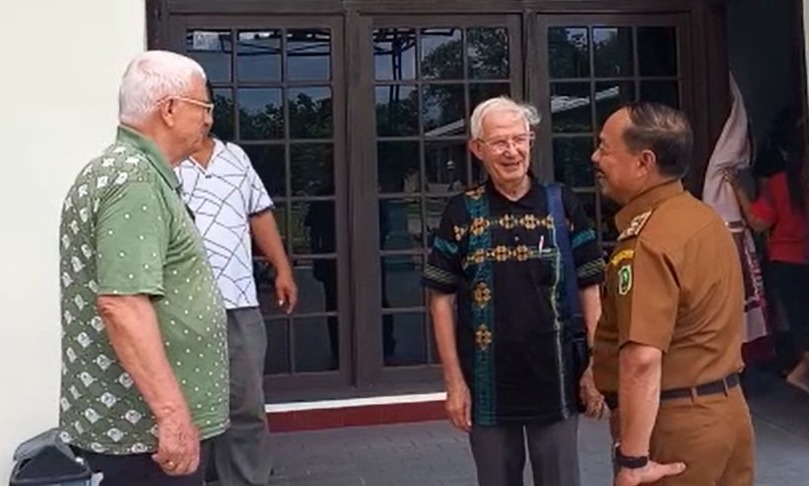 uskup sanggau