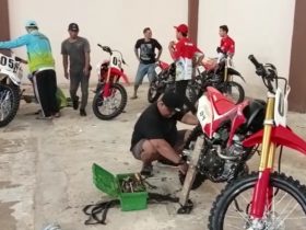 balap motor grass track