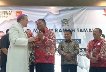 tahbisan uskup sanggau