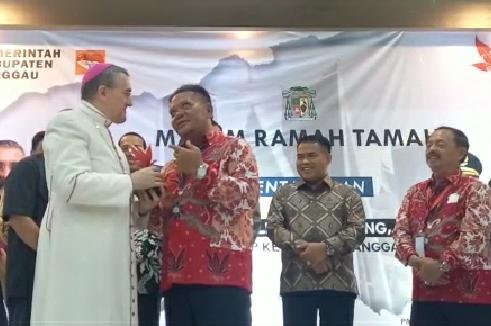 tahbisan uskup sanggau