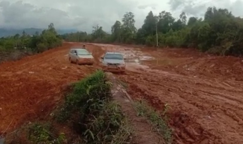 jalan rusak di ketapang