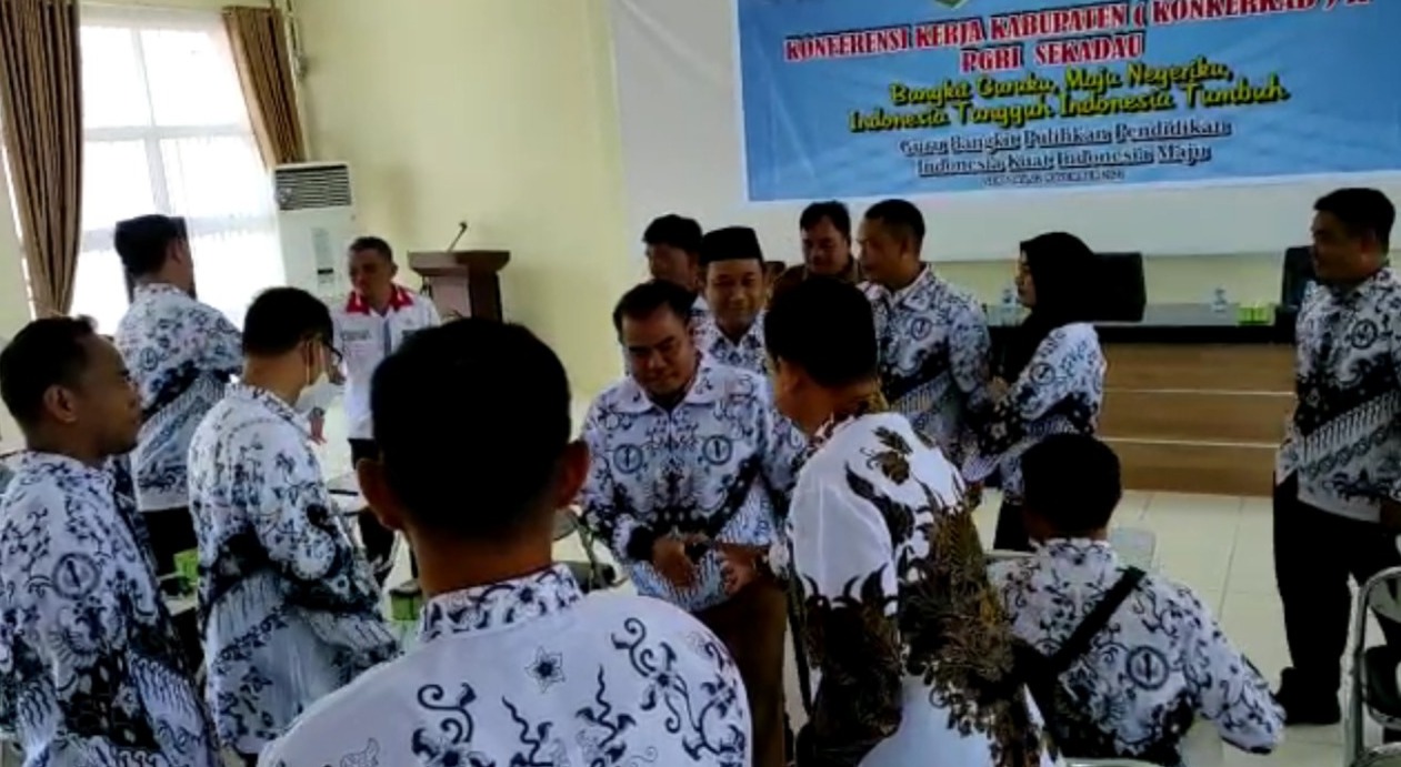 sekadau kurang guru