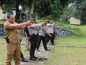 latihan menembak