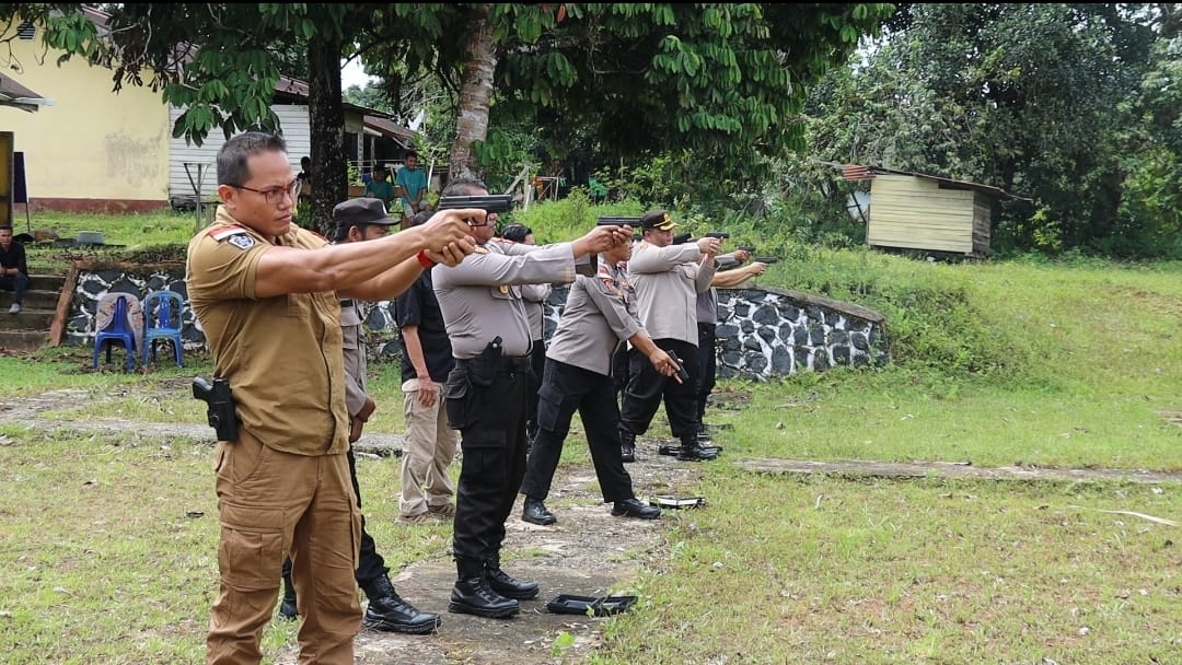 latihan menembak