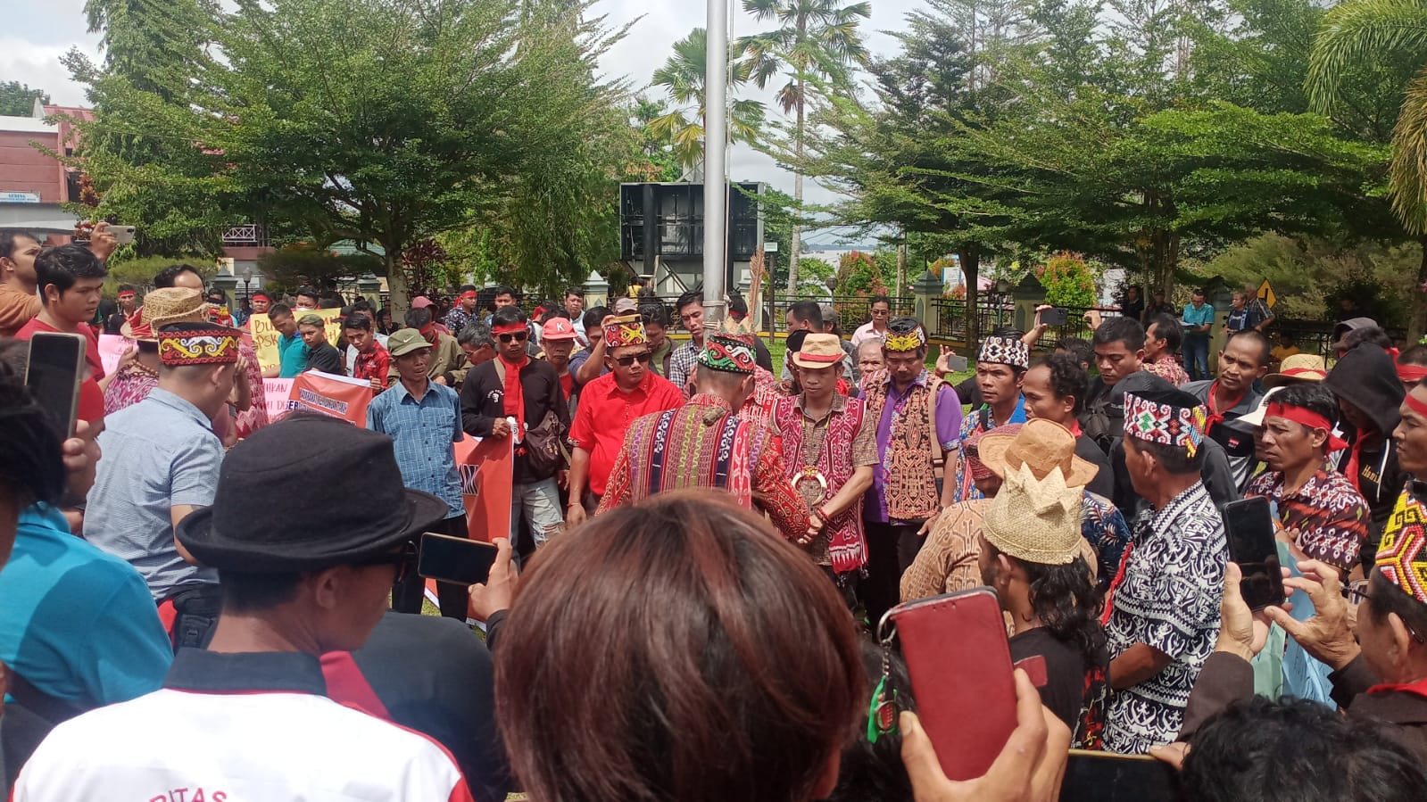 aksi damai di Sintang