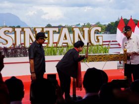 Puan Maharani di Sintang