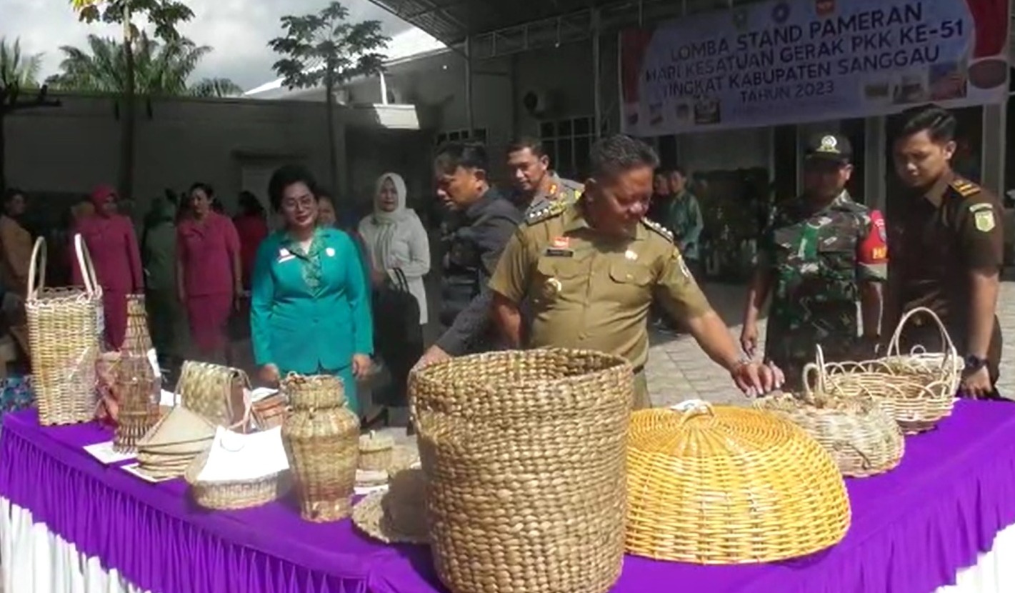 kerajinan rotan Sanggau