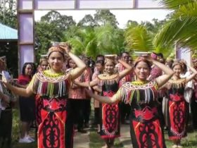 keling kumang festival