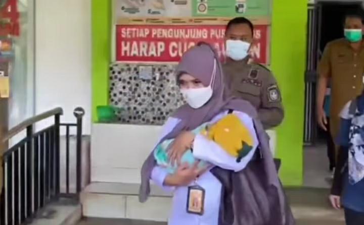 berita bayi dibuang