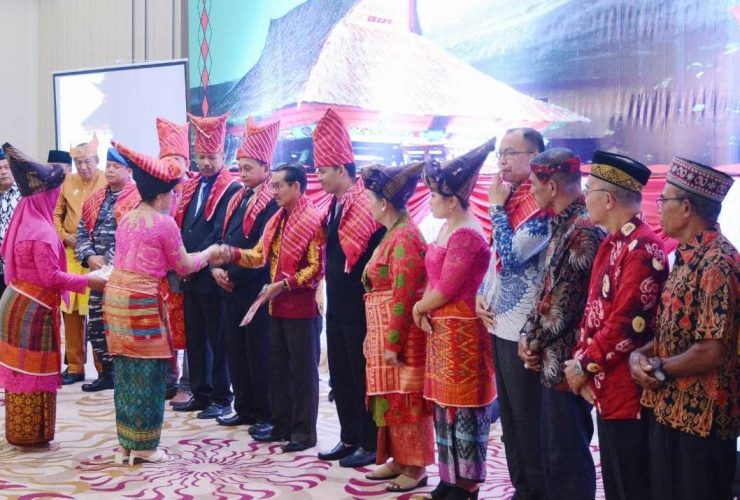 komunitas Karo Ketapang