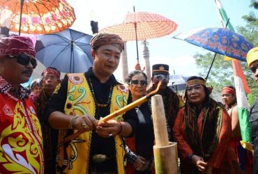 ritual dayak nungkat gumi