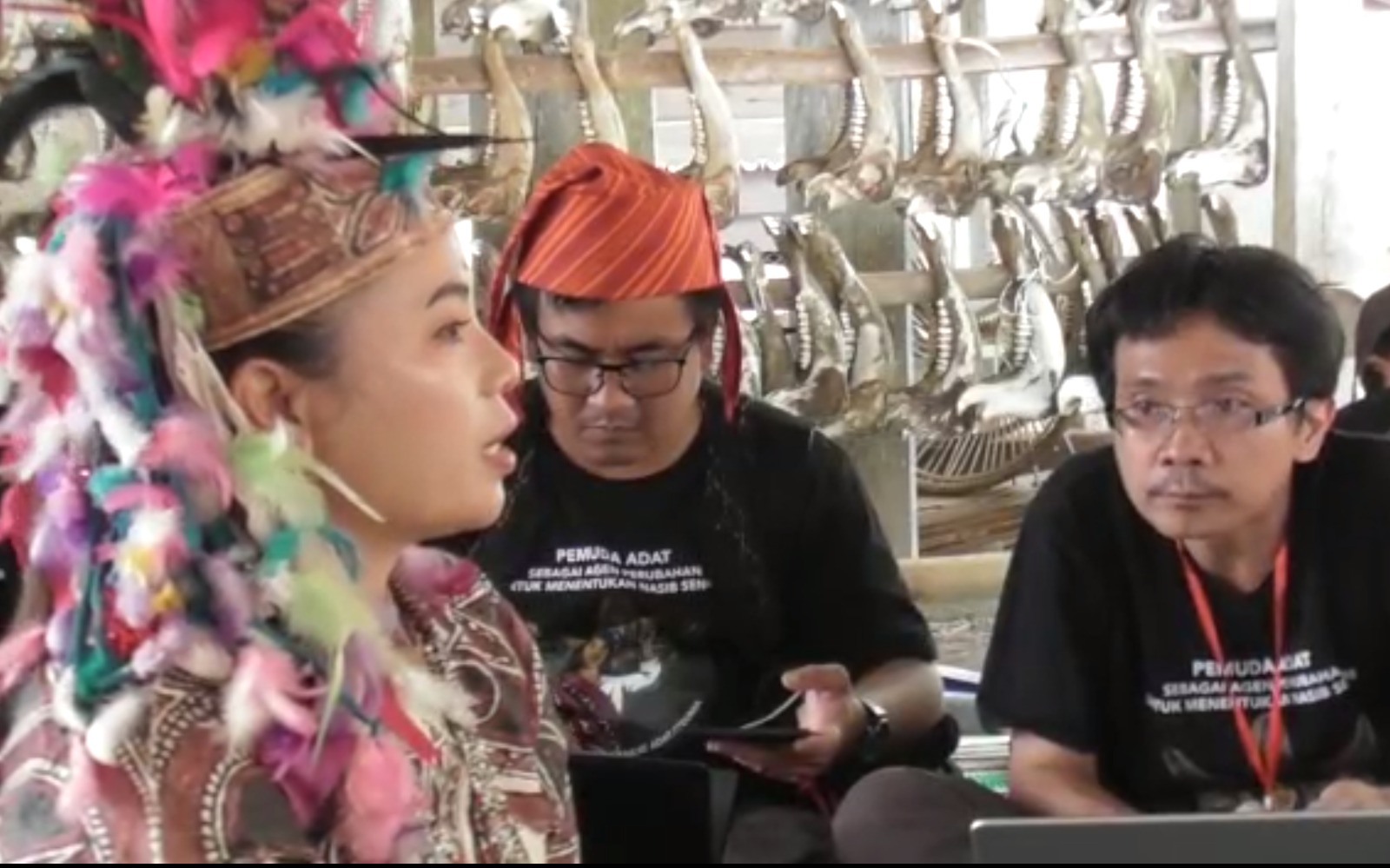 bantuan hukum masyarakat adat