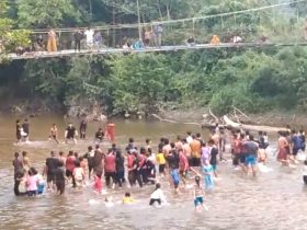 jembatan gantung putus