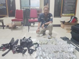 alat polisi tertinggal